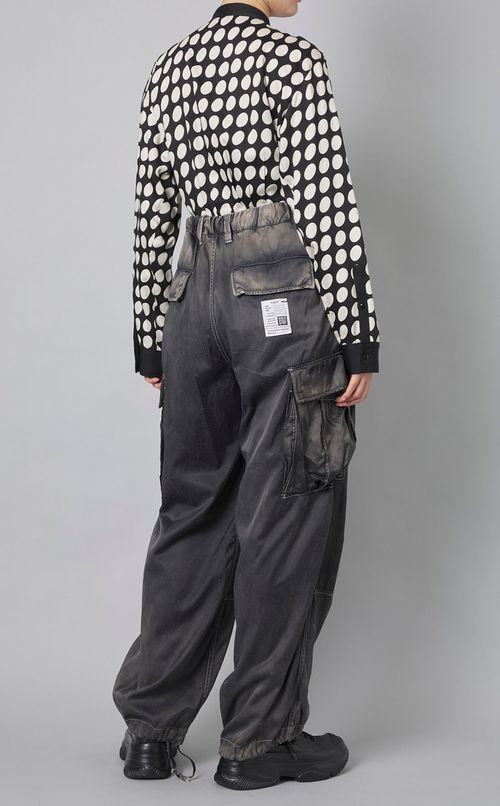 サテンカーゴパンツ