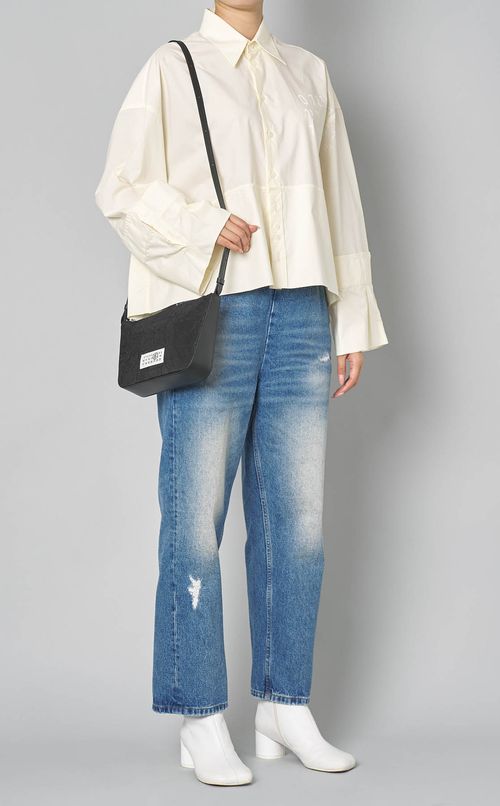 ナイロンクロスボディバッグ