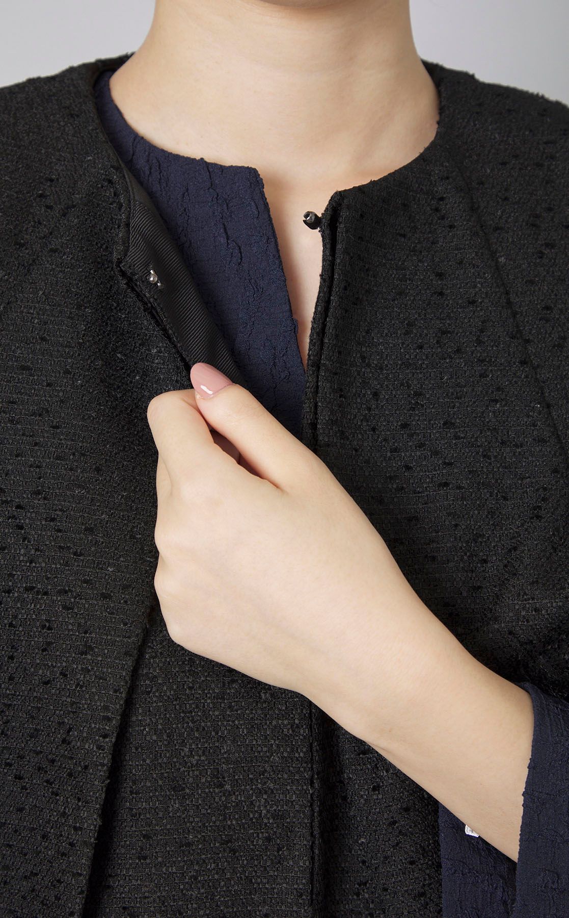 LE PHIL｜フリンジジャガードケープ