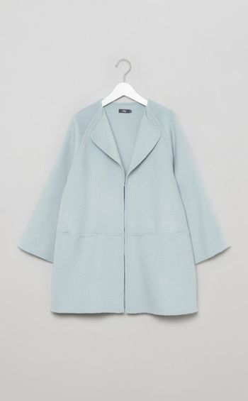 ノーカラーミドルリバーコート