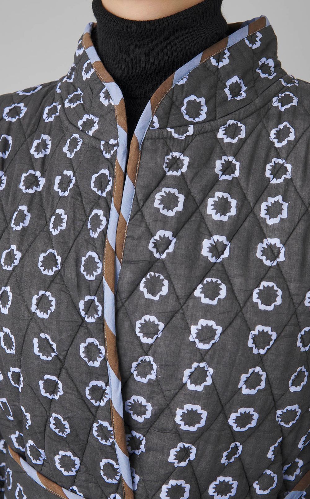 JIYAキルティッドコート