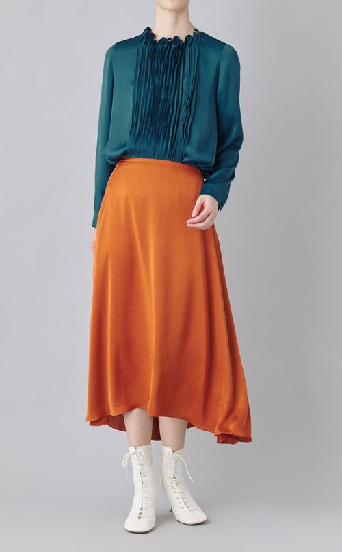 フロント切替デザインブラウス