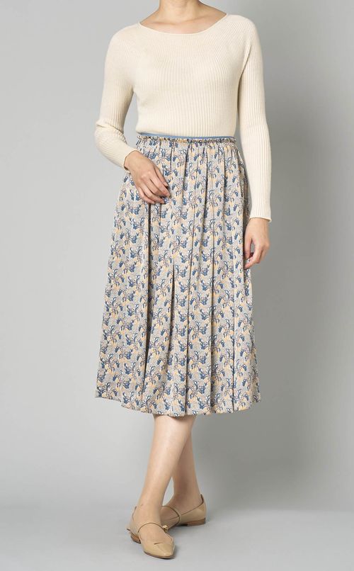 フラワープリントタックスカート