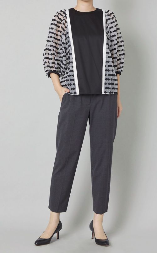 ダイヤシェイプツッキリブラウス