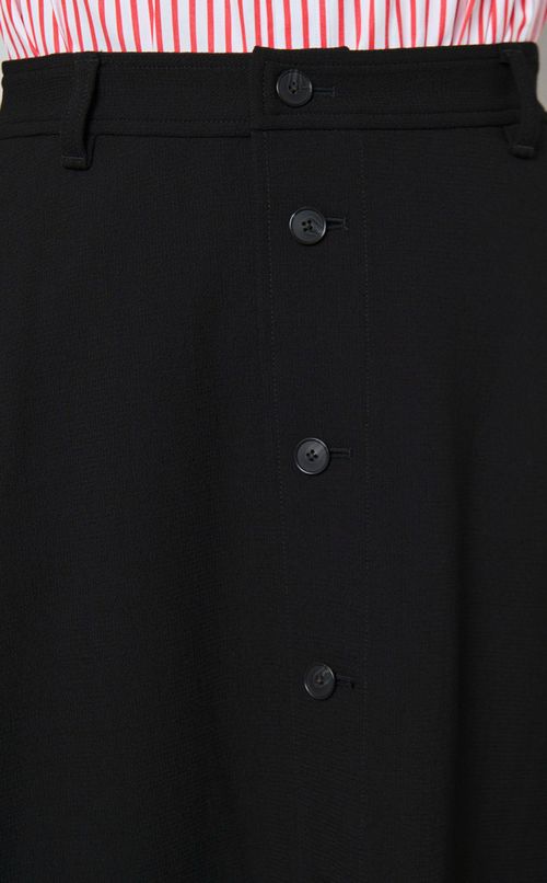 ウールクレープサーキュラースカート