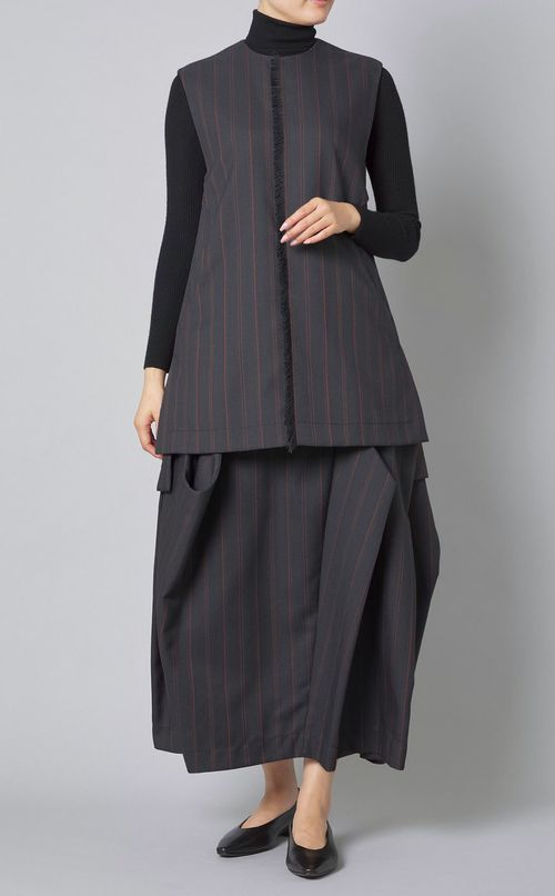 ピンストライプタックスカート