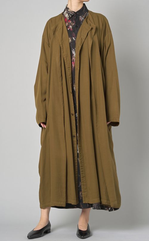 レイヤードノーカラーロングコート