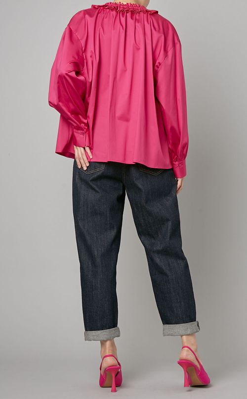 サテンフリルカラーブラウス