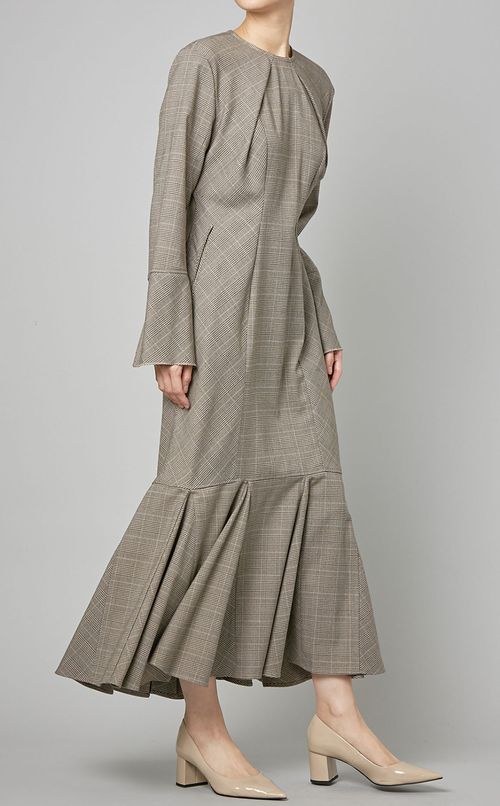 ラッフルヘムロングワンピース