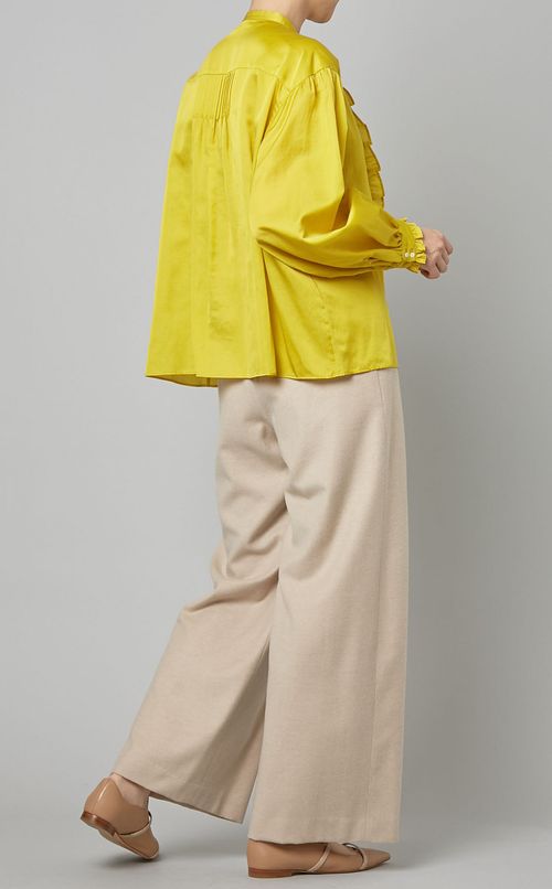 サテンフロントフリルブラウス