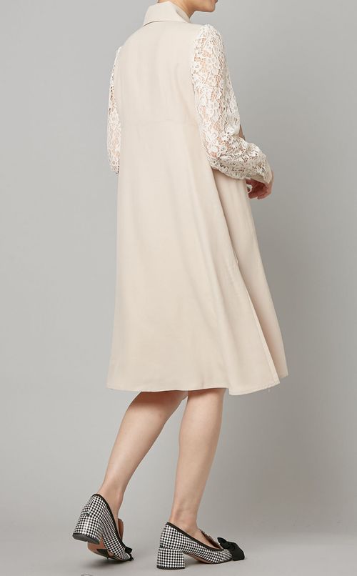 フロントフリルレーススリーブワンピース