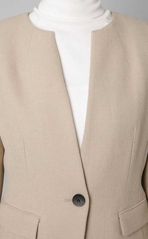 ノーカラーショートジャケット