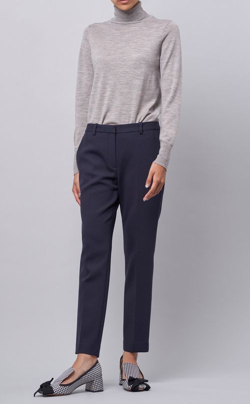 テーパードクロップドパンツ