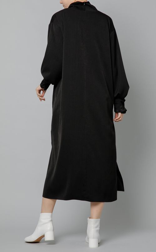 ドレープネックロングワンピース