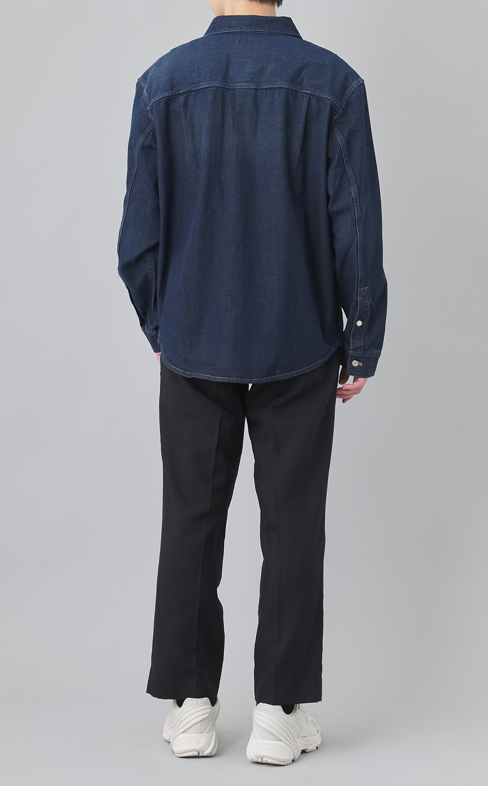 ダブルポケットデニムシャツ