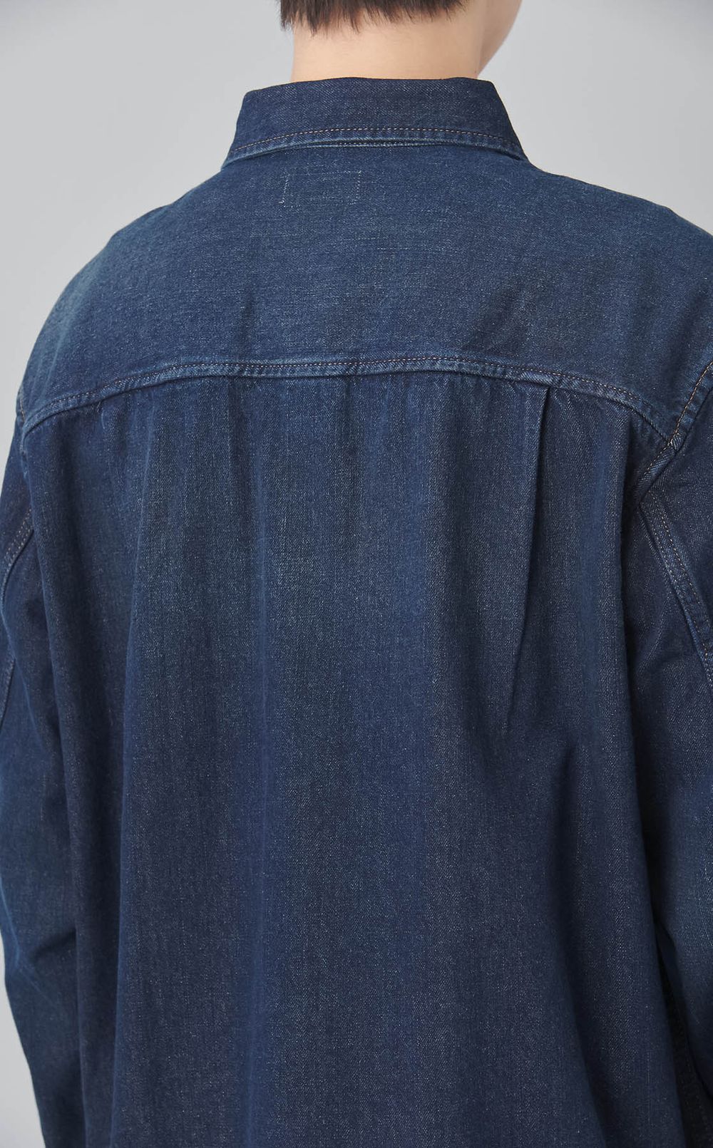 ダブルポケットデニムシャツ