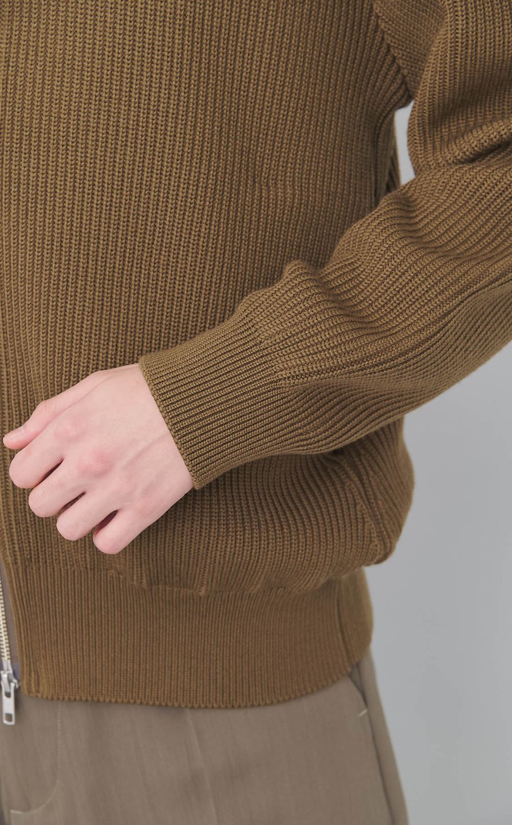 リブニットジップブルゾン