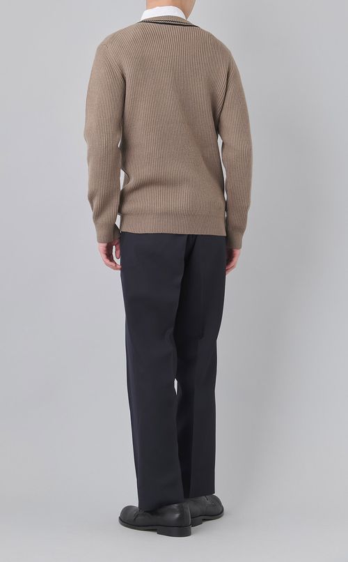 Vネックチルデンニット