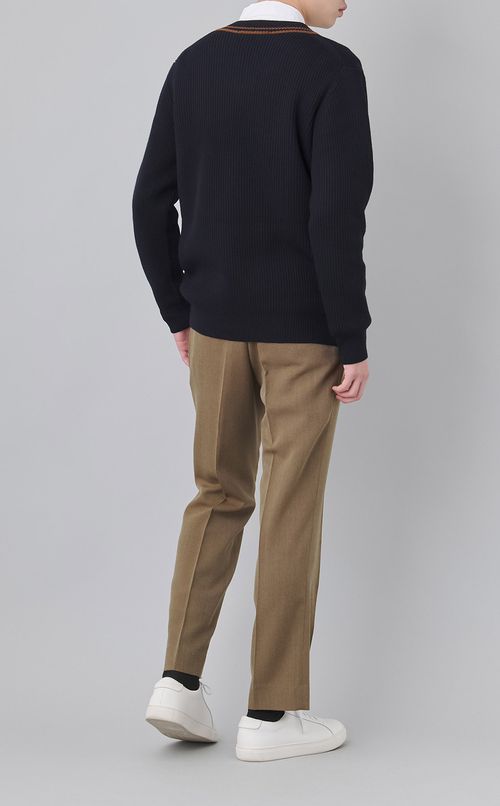 Vネックチルデンニット