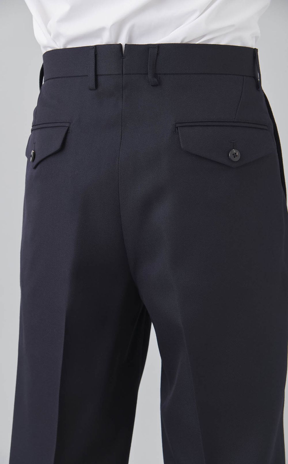 ワイドテーパードドレストラウザー