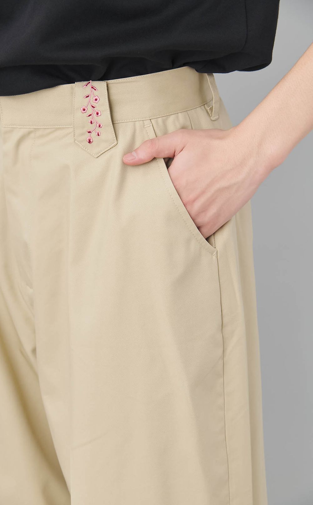 ワイドチノパンツ