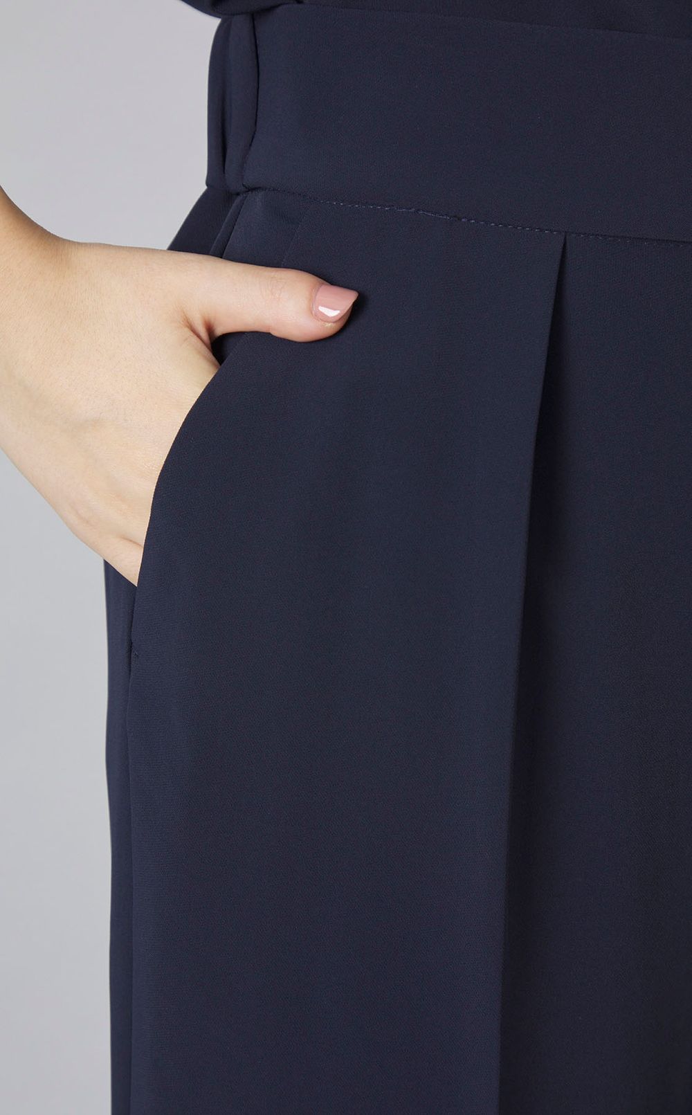 レース襟タックスリーブセットアップ