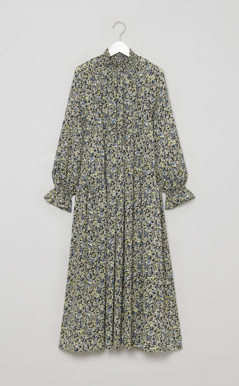 フラワープリントシャーリングワンピース