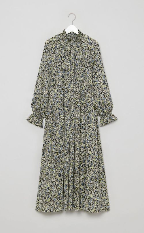 フラワープリントシャーリングワンピース