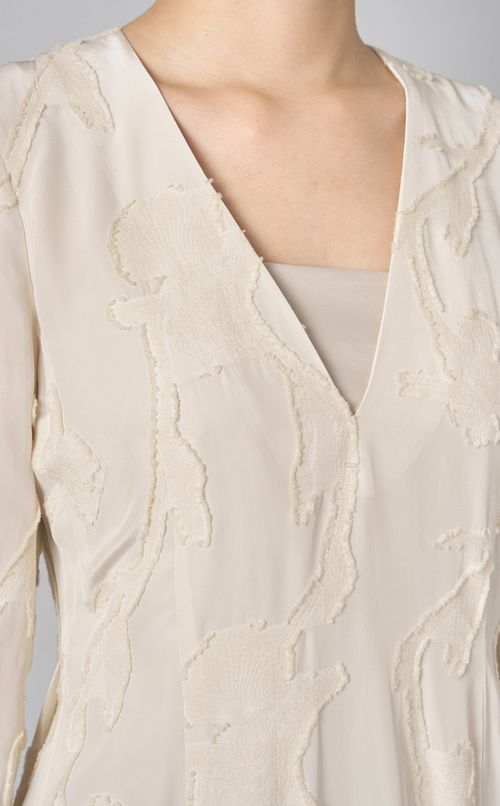 ジャガードVネックワンピース