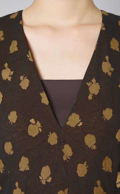 ジャガードVネックワンピース