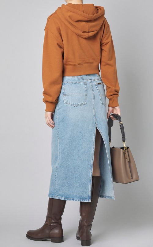 ロゴプリントクロップドフーディー