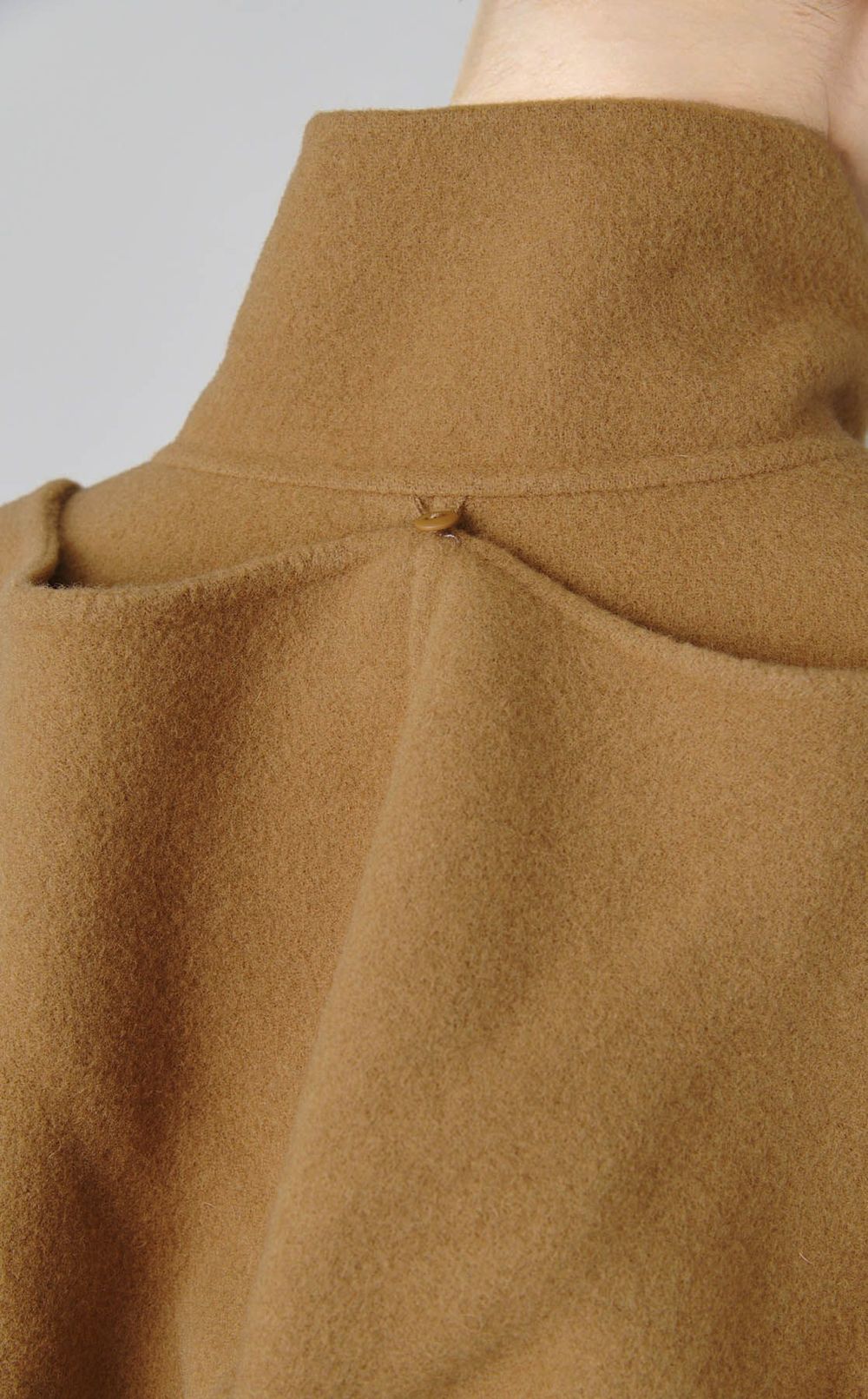 フードマフラー付きポンチョコート