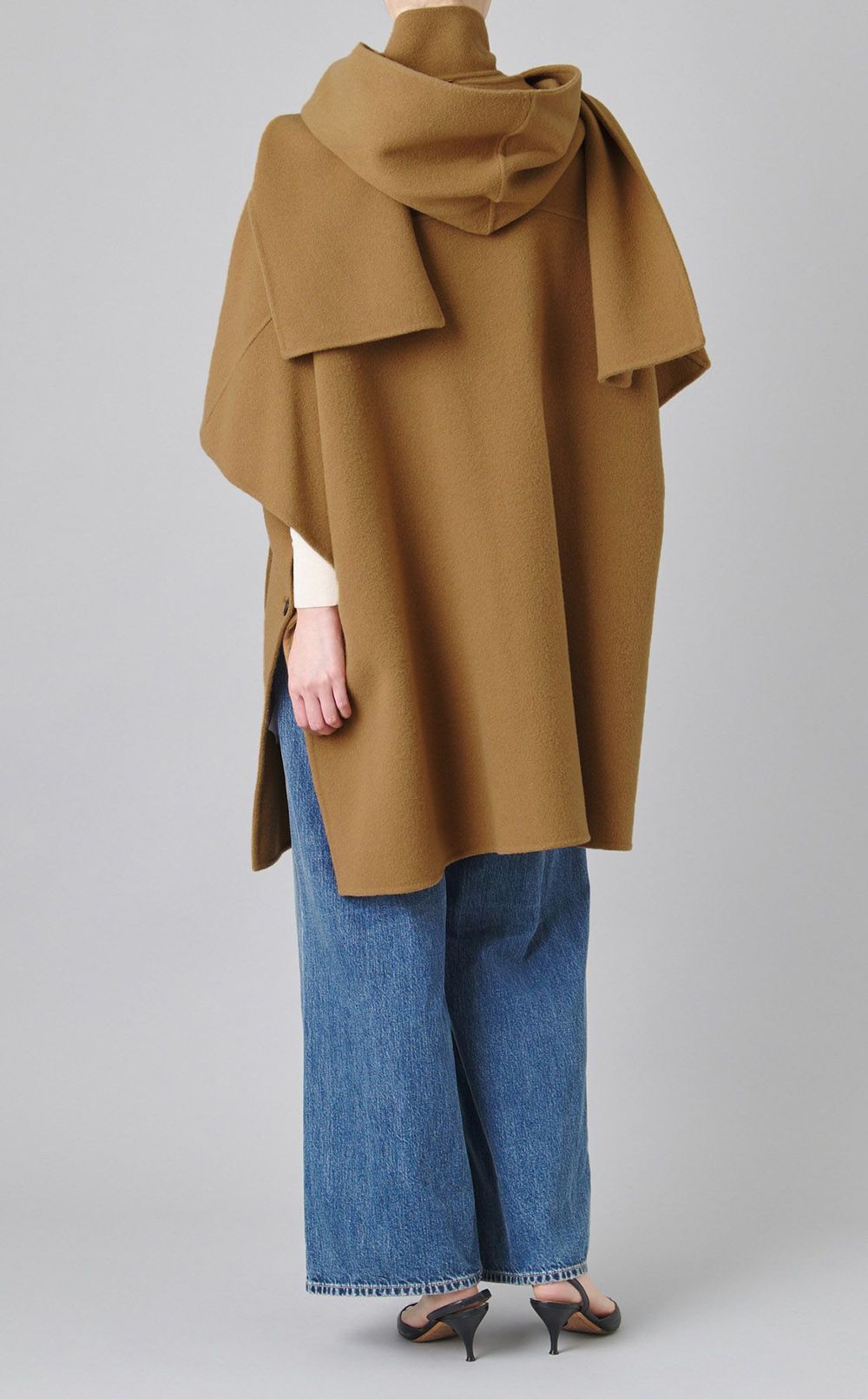 フードマフラー付きポンチョコート