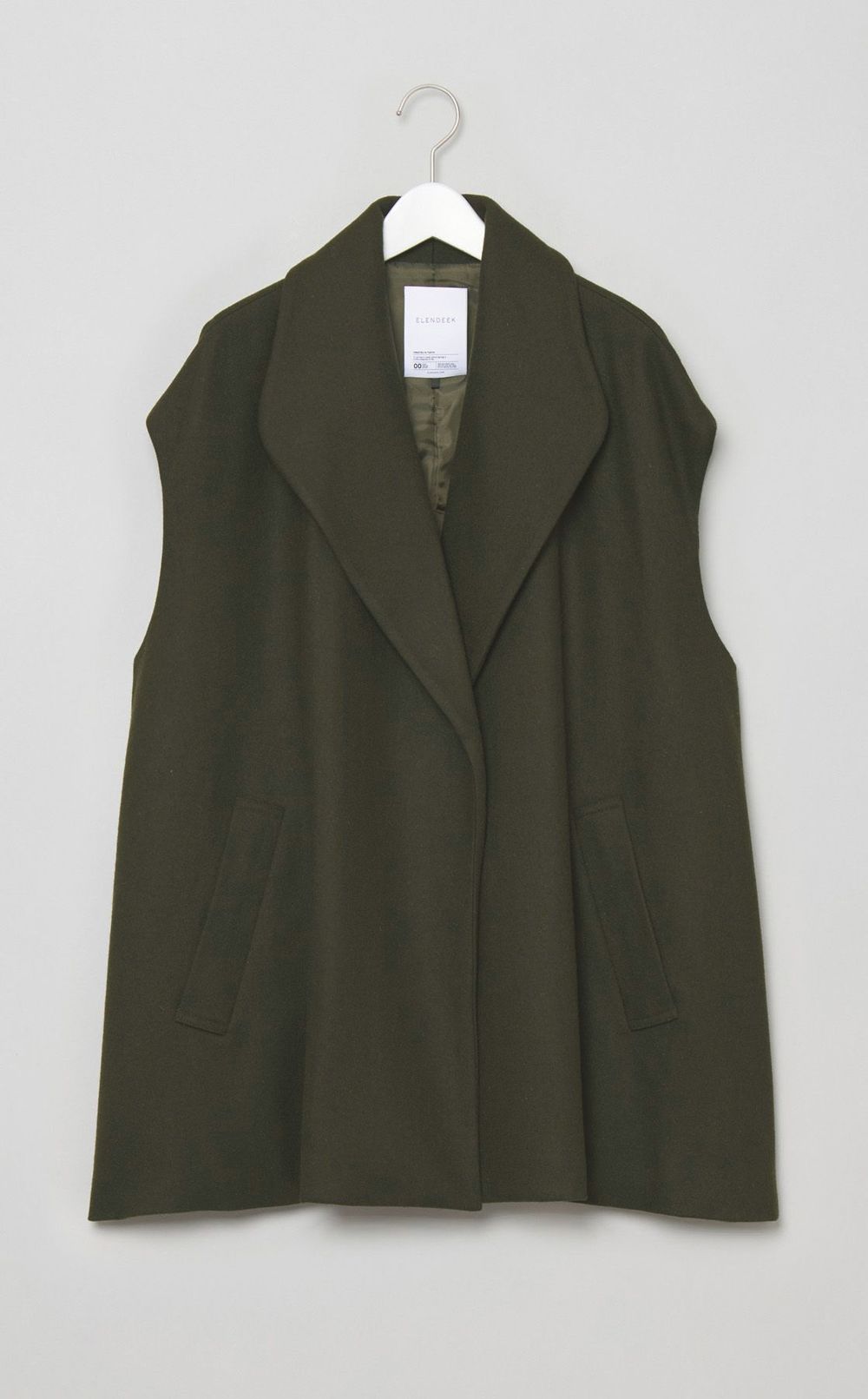 オーバーサイズスリーブレスコート