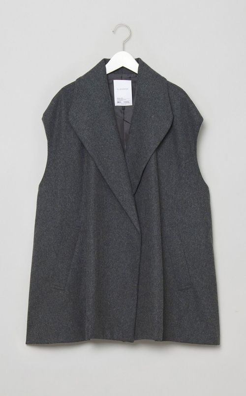 オーバーサイズスリーブレスコート