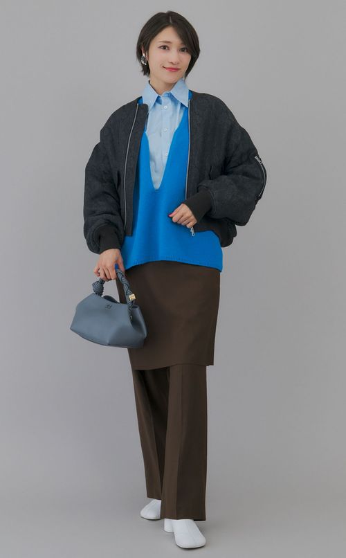 ウールスリットVネックニット