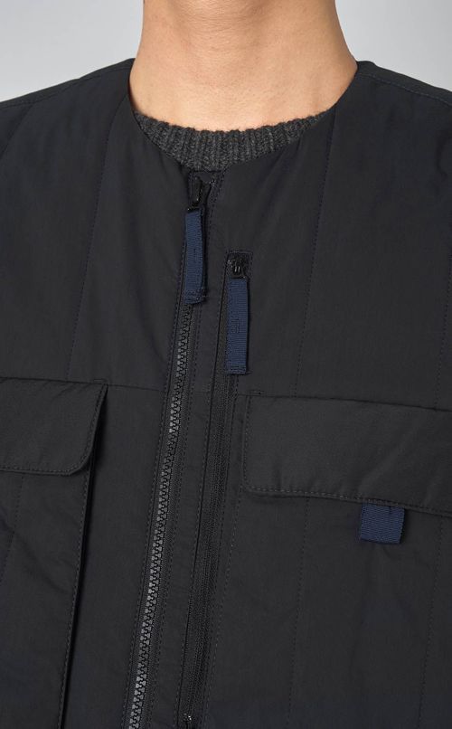 キルテッドユーティリティベスト