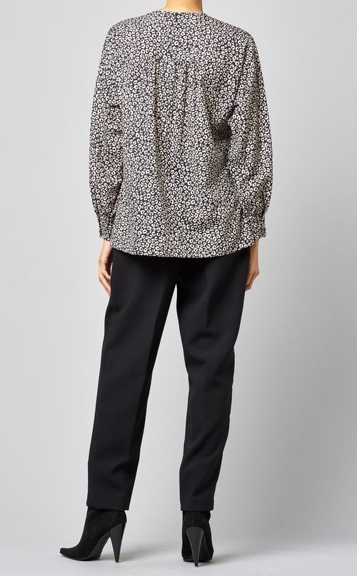 レオパードプリントギャザーブラウス