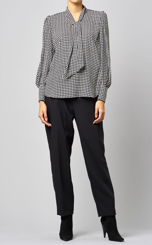 チェックボウタイブラウス