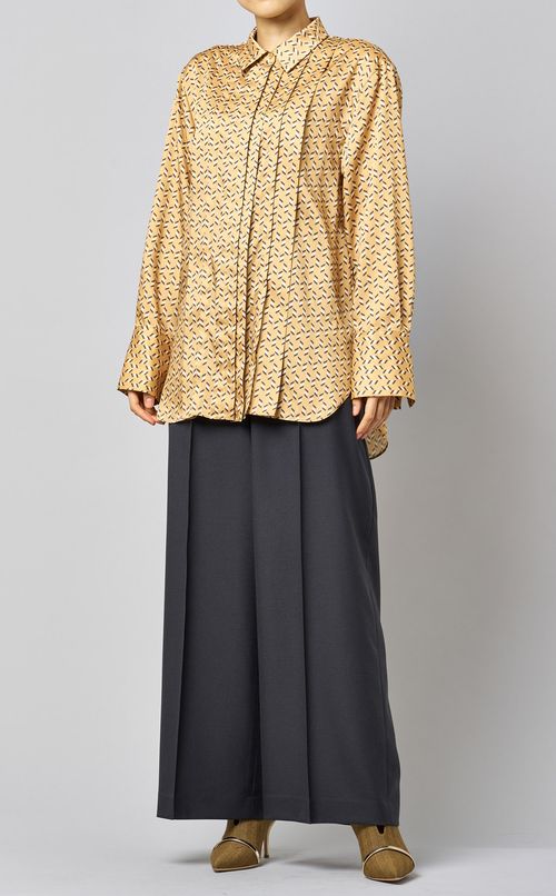 フロントタックプリントシャツ