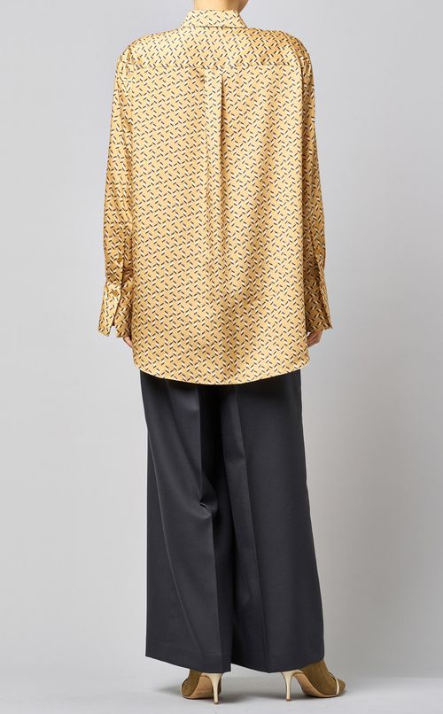 フロントタックプリントシャツ