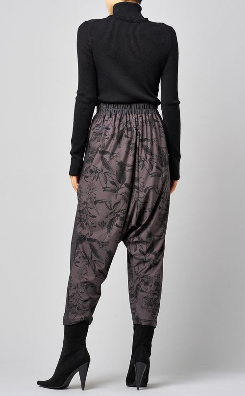 タックボリュームサルエルパンツ