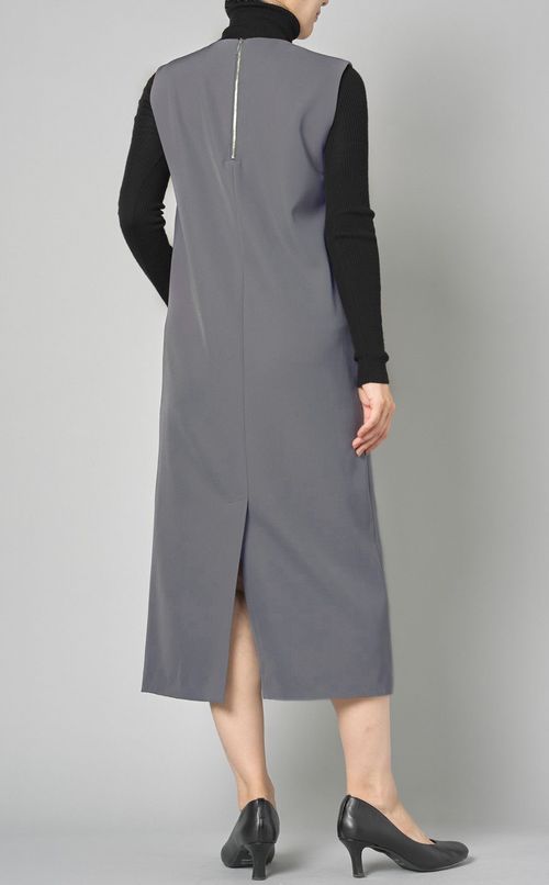 バルキーツイルVネックワンピース