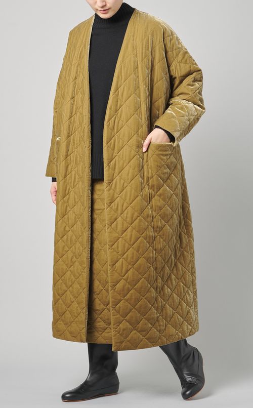 ノーカラーキルティングコート