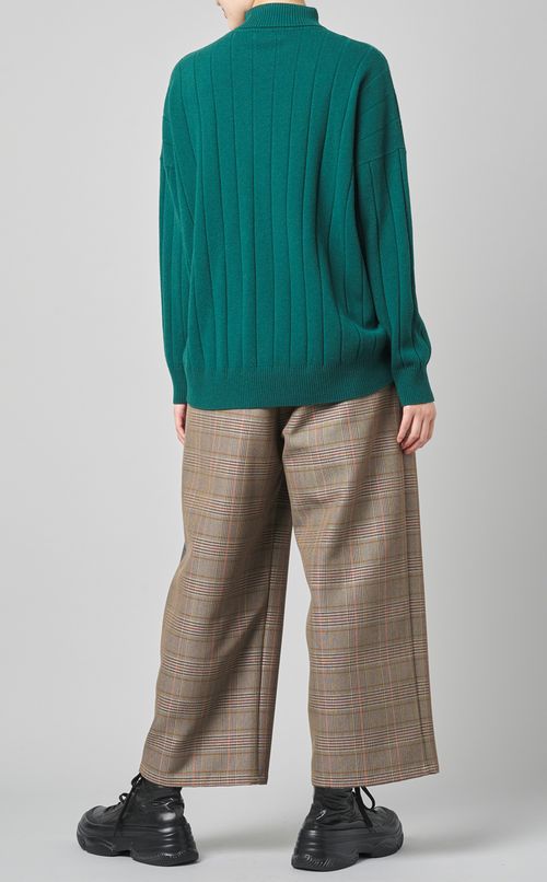 リブ編みハイネックニットプルオーバー