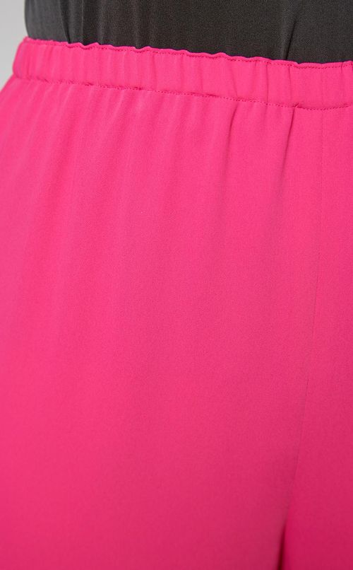 イージーフレアパンツ