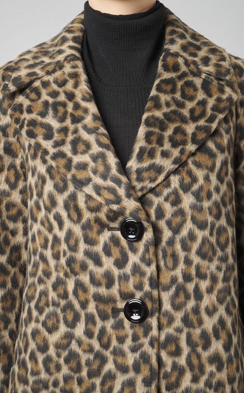 ヒョウ柄テーラードショートコート