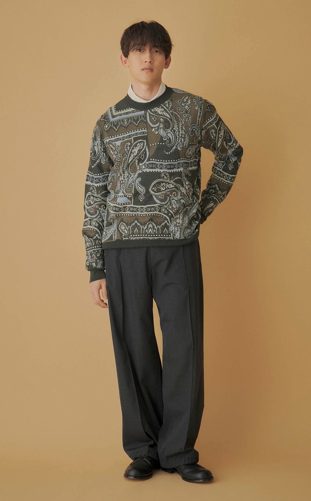 ペイズリーパネルジャガードニット