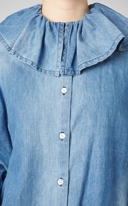襟フリルデニムシャツ
