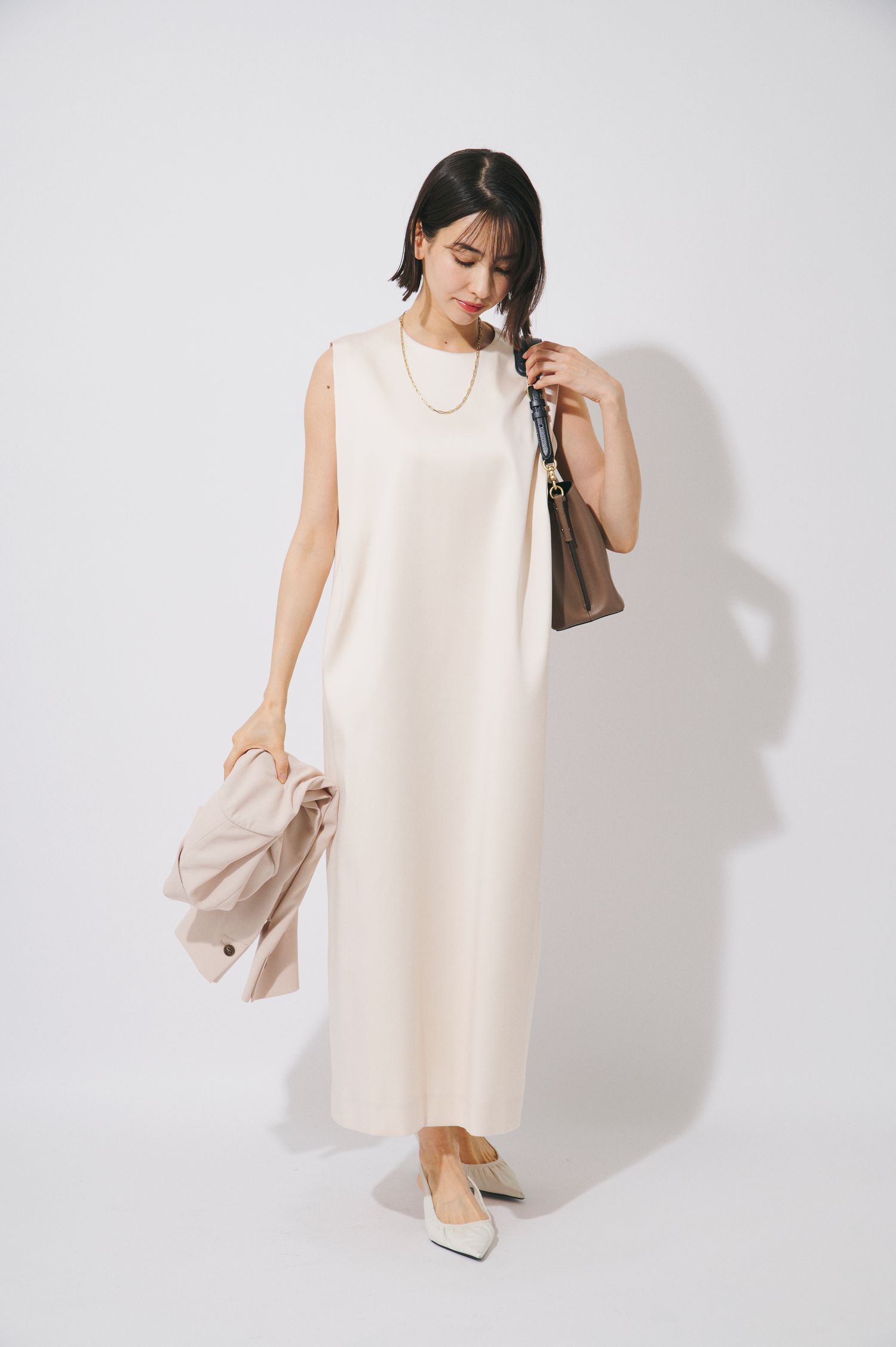 【春夏】フォーマルな同窓会のワンピースコーデ